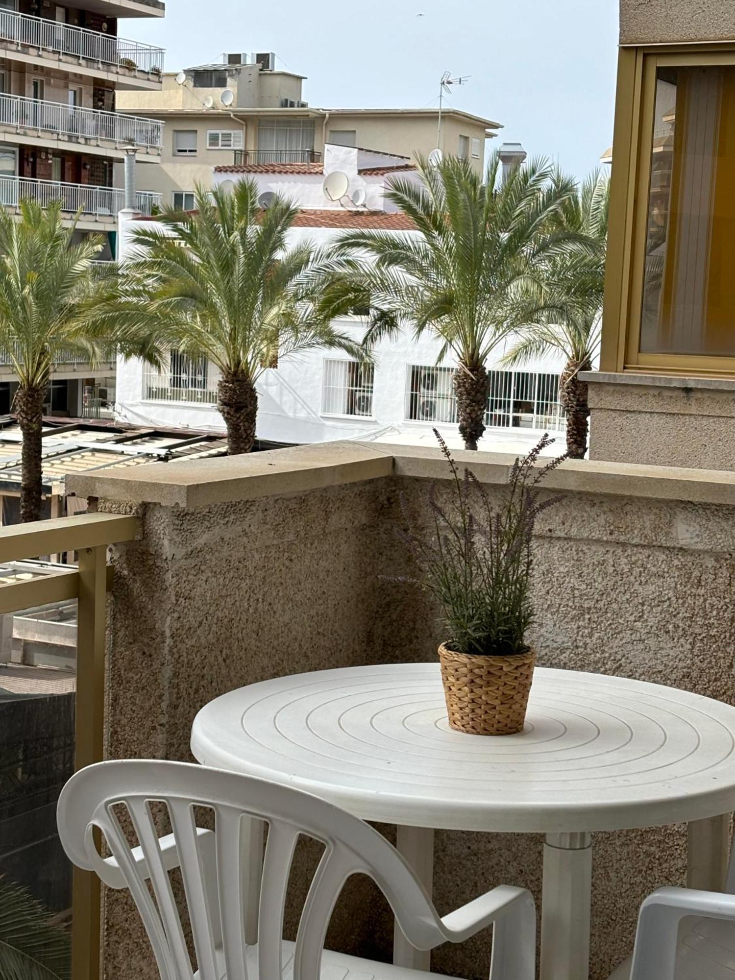 Apartamentos Amatista Salou Buitenkant foto