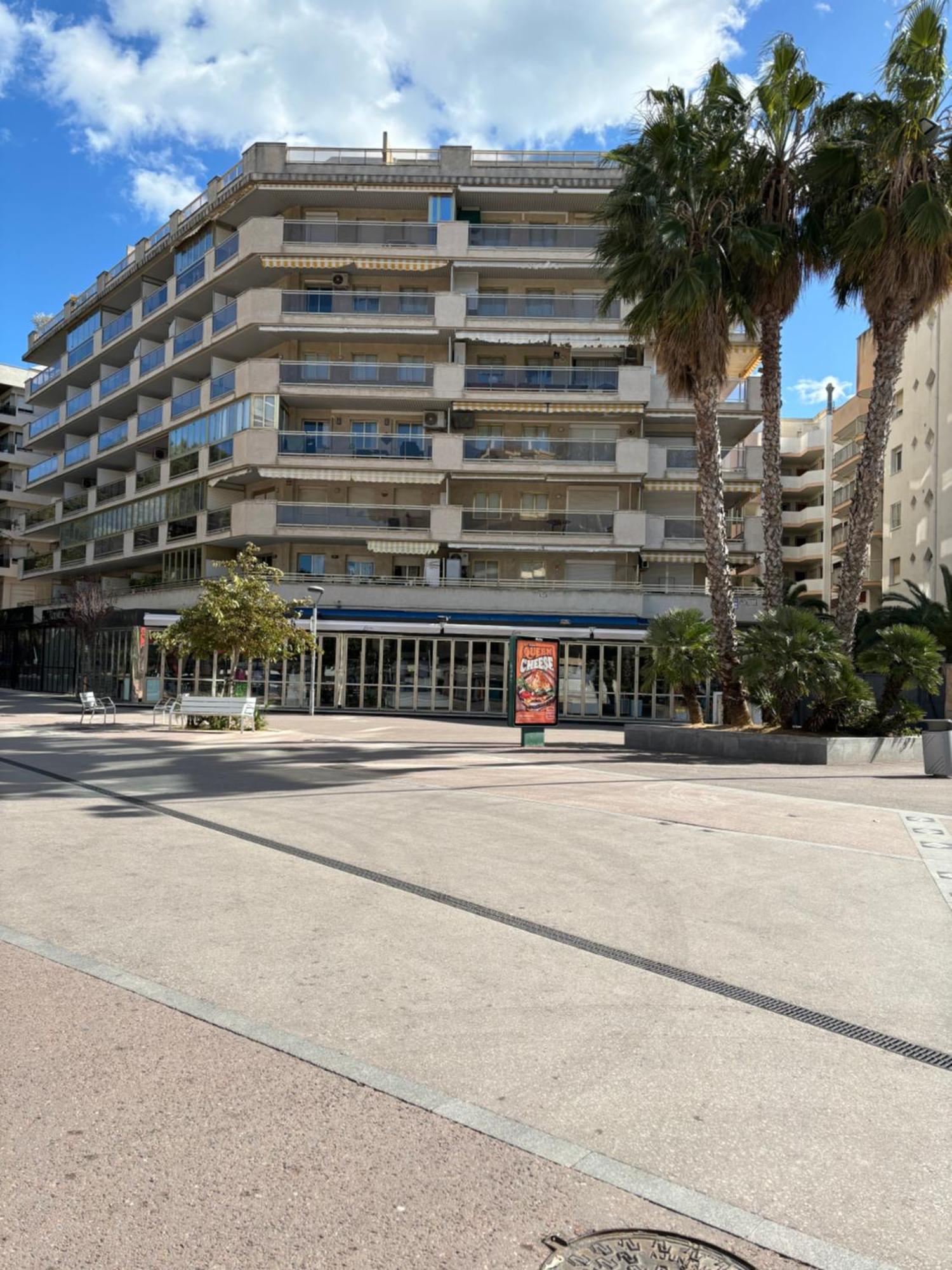 Apartamentos Amatista Salou Buitenkant foto